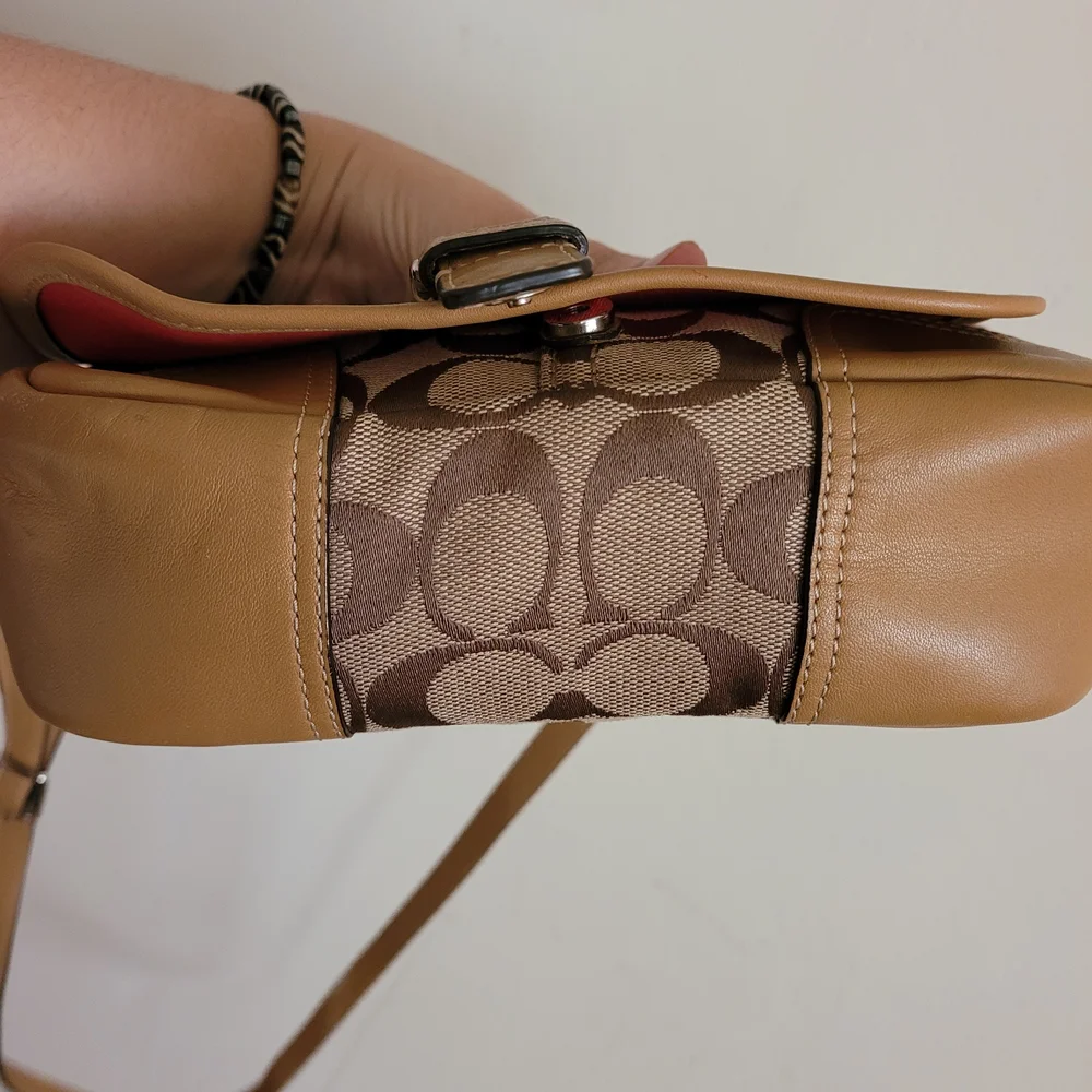 Coach Hadley Signature Field Bag (Style #F30601). - Picture 10 of 12